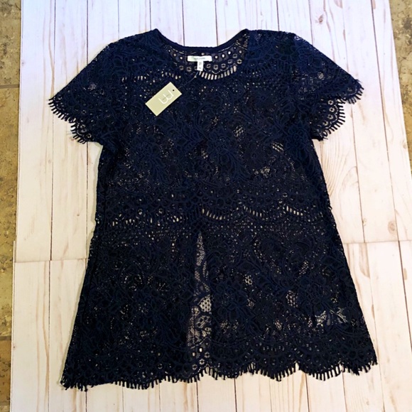 Maurice’s Lace Tee - Picture 2 of 7